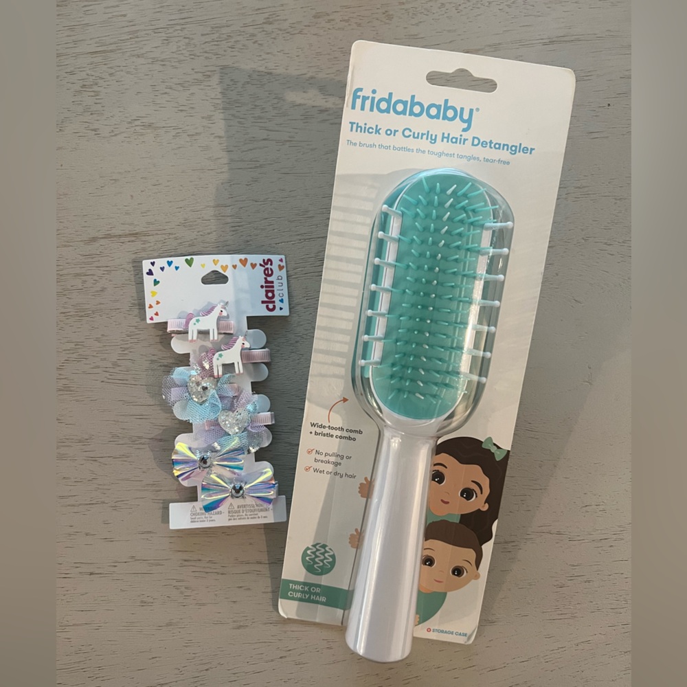 Nurse Frida brush and bows bundle